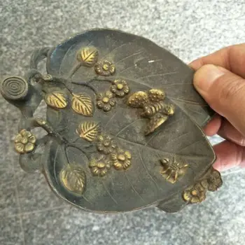 Čínsky Bronz Ručne vyrezávané motýľ & List Socha