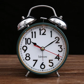 4.5 palcový Kovové Moderné Módne Alarm hodine Študenti Spálňa Ráno zobudiť, písací Stôl Dekorácie Domov Ornament Klasický Nemý Hodiny