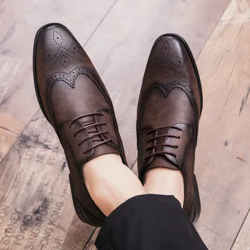 2023 Prízvukom Formálne Obuv Muži Šaty, Kožené Topánky Móda Mužov Bytov Topánky Originálny Retro Ukázal Prst Oxford Mužská Obuv Zapatos